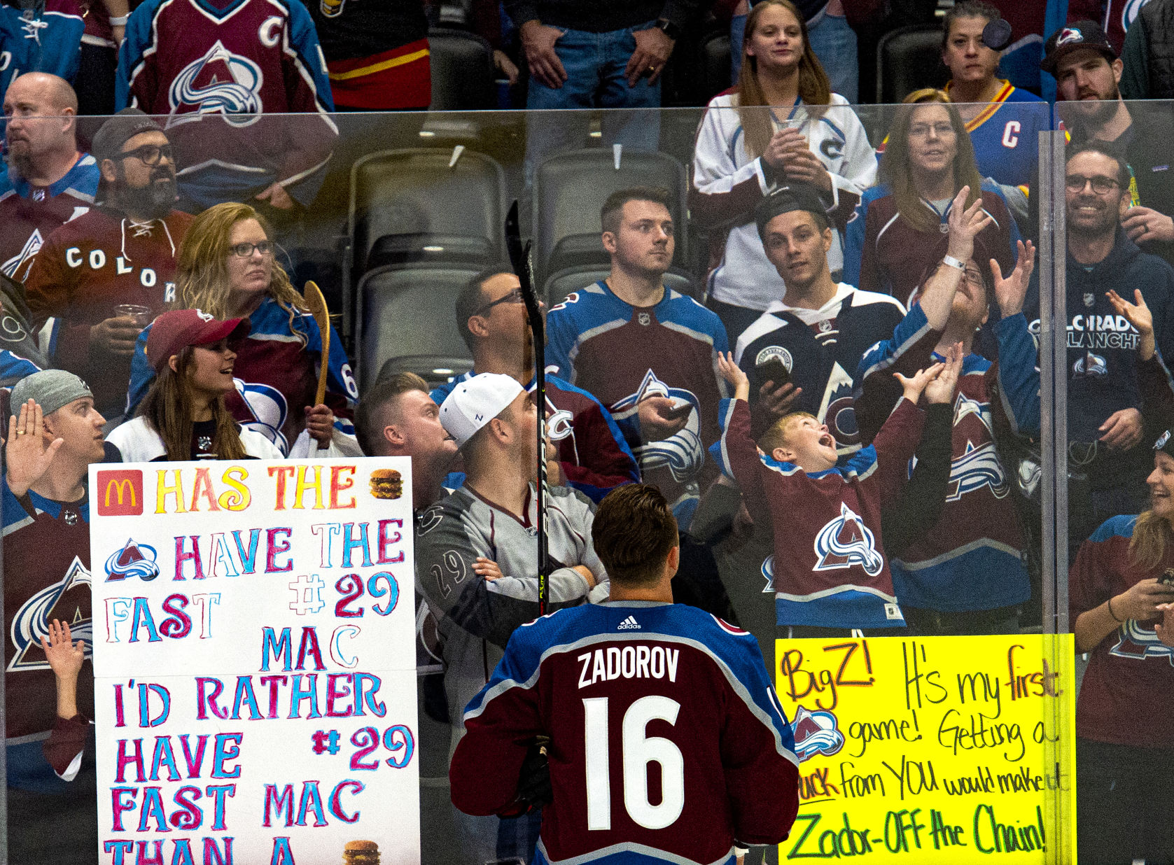 10_03_19 avs flames0650.jpg